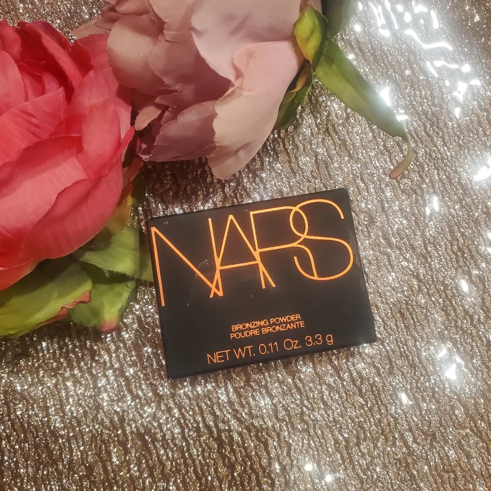 NARS LAGUNA BRONZER (Light Neutral)